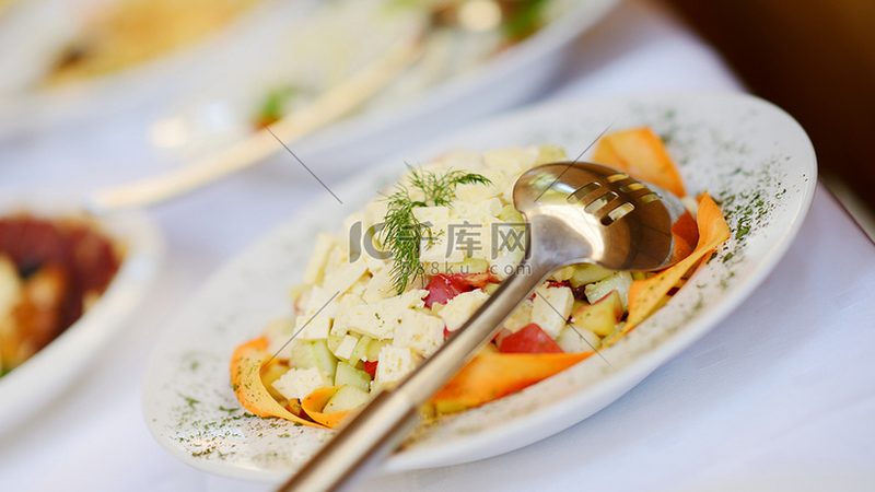 食品招商平台：揭秘其优势与潜在风险